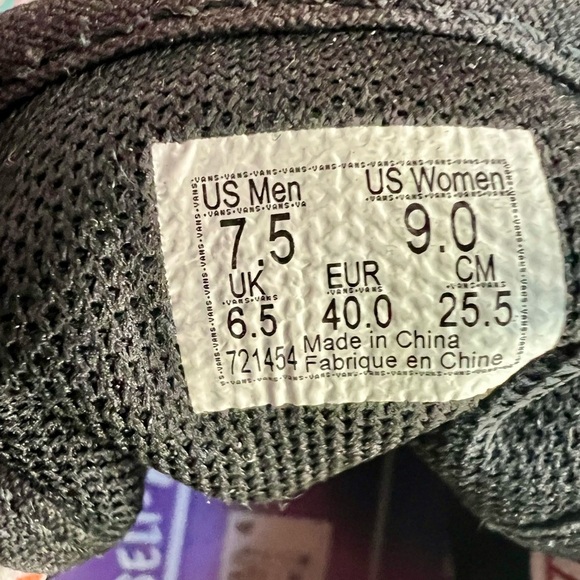 Vans Sentry Old Skool Pride Sneakers with Rainbow Accents - Picture 5 of 5